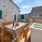 Cozy In With Wifi Holiday home