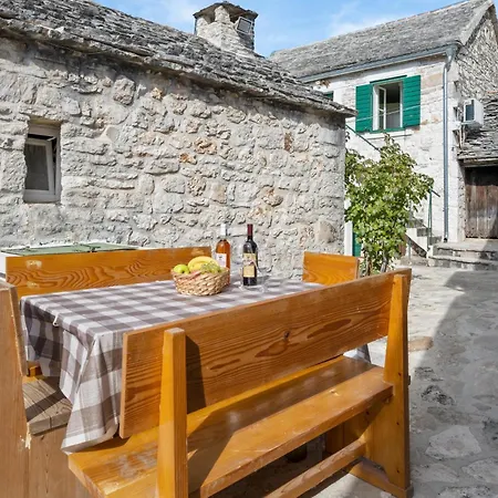 Holiday home Cozy In With Wifi *