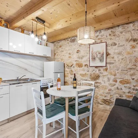Beautiful In With Kitchen