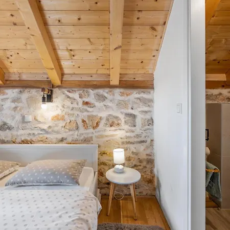 Holiday home Beautiful In With Kitchen Primosten